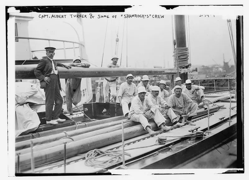Capt. Albert Turner and some of Shamrock's crew, Bain News Service