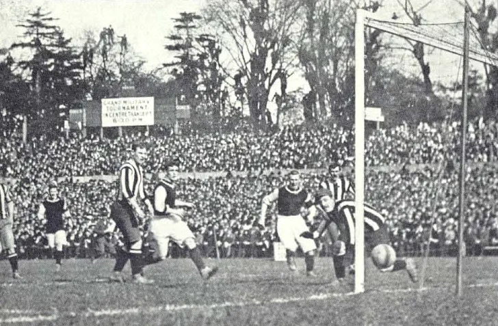 The Final in Play, 1905, press photograph