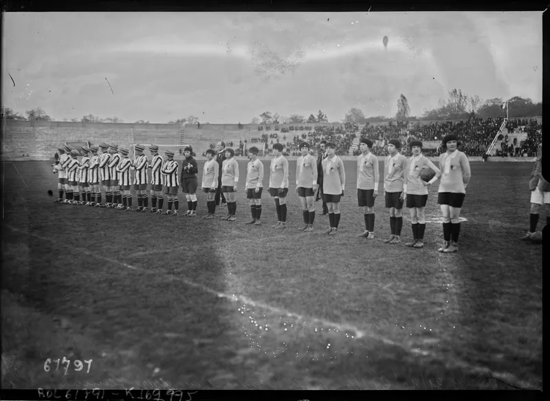 France v. England, Paris, 31 October 1920, Agence Rol