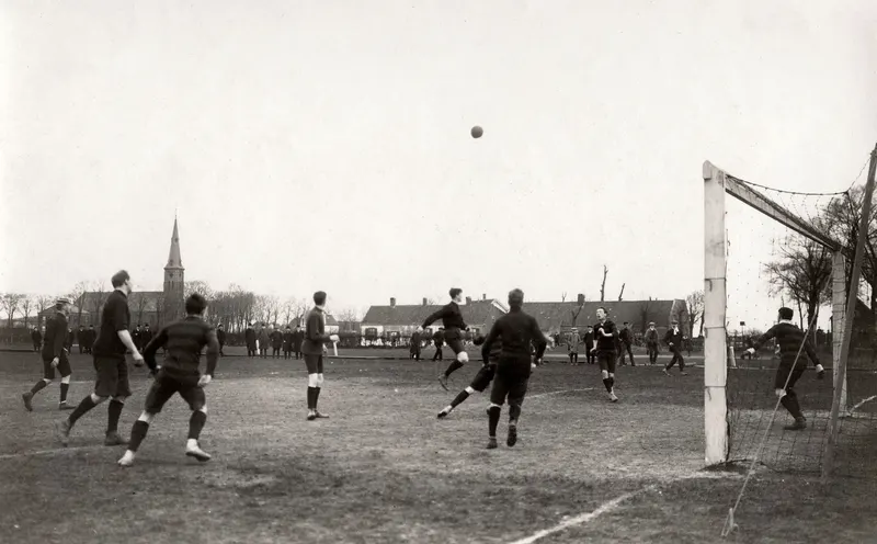 A Haarlem Eleven, 1907, Unknown photographer