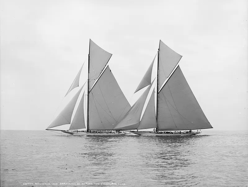 Reliance and Shamrock III, Unknown photographer