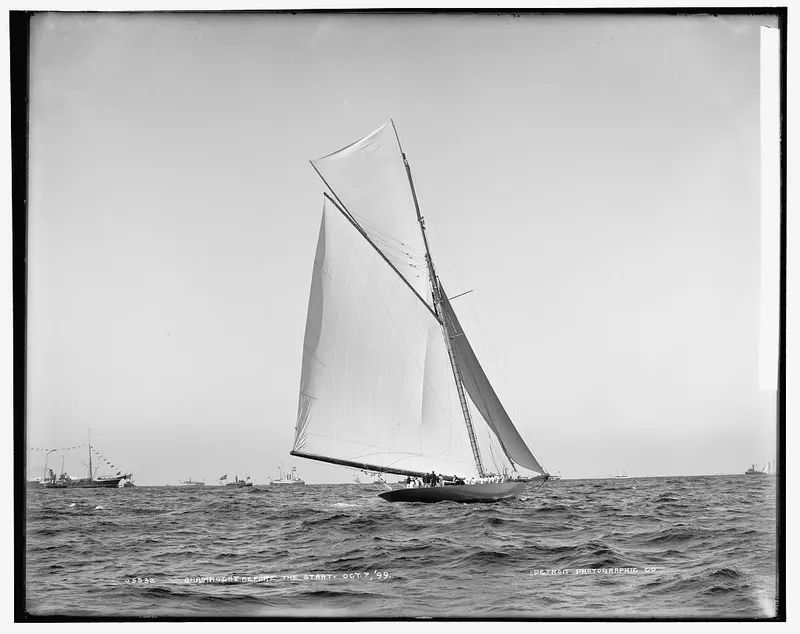 Shamrock I before the start, Detroit Publishing Co.