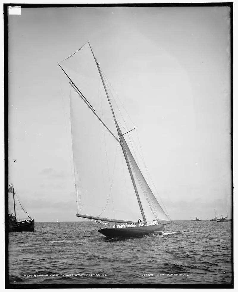 Shamrock II before start, Detroit Publishing Co.