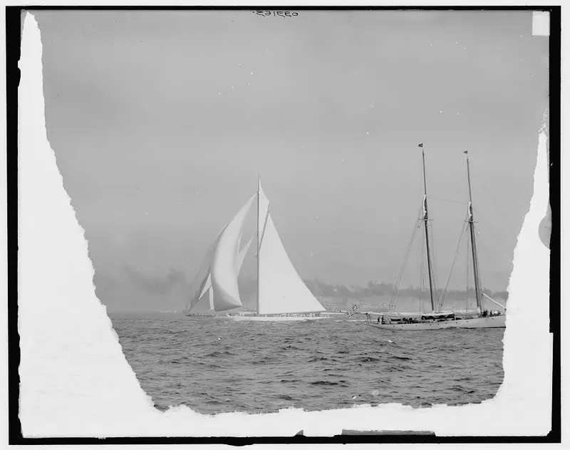 Shamrock III at the finish, Detroit Publishing Co.